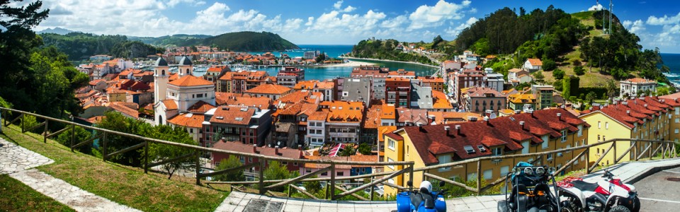 vista de ribadesella con quads